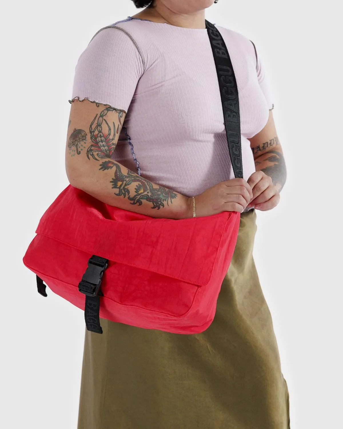 BAGGU Nylon Messenger Bag