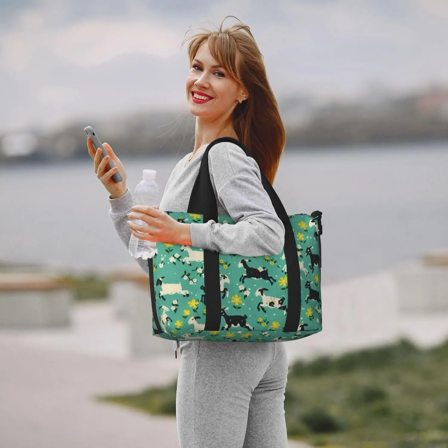 black and white goats print Travel Duffel Bag, Sports Tote Gym Bag, Swim Pool Bag Large Shoulder Tote Bag for Beach Weekender, 202-406-121