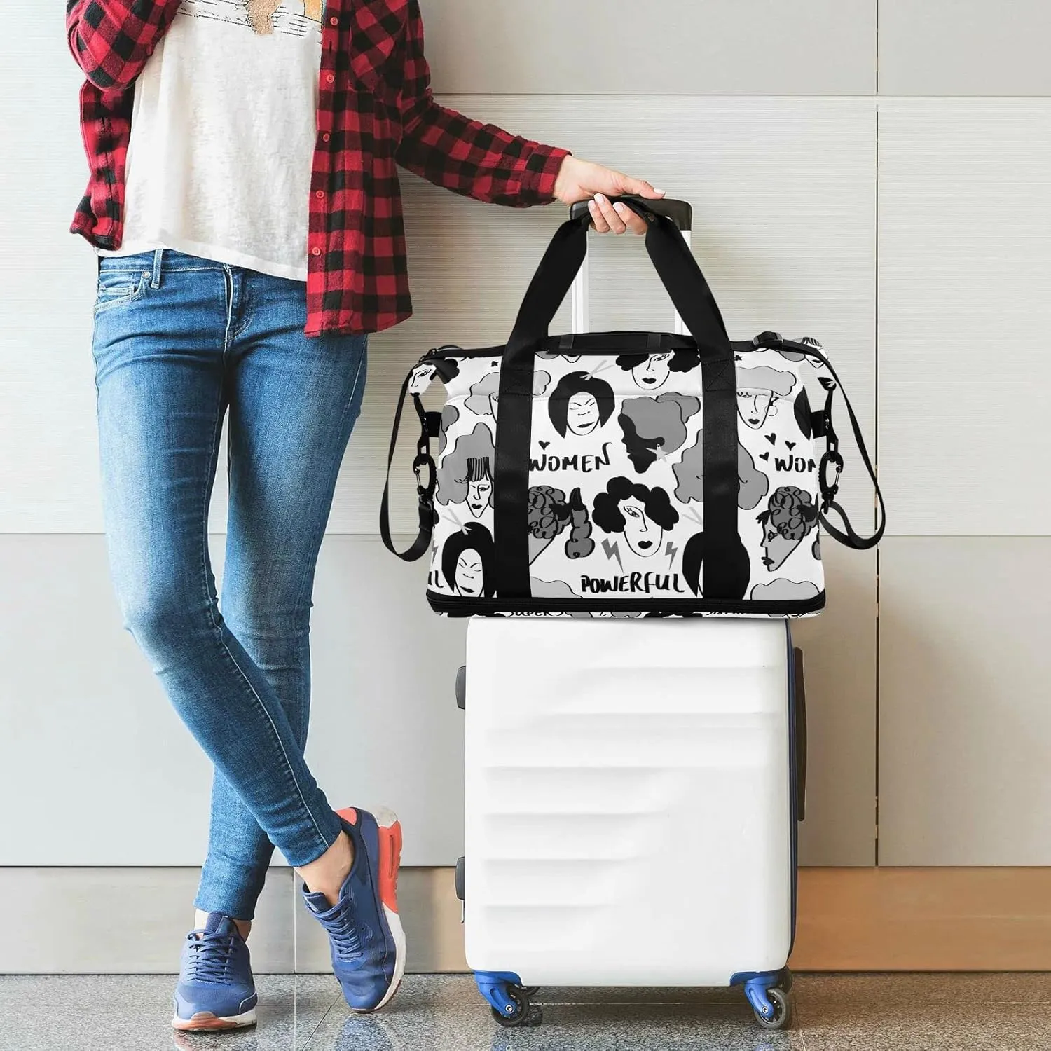 Black Grey Hand Drawn Mixed Nations Woman Faces Doodle Sketch Gym Duffel Bag, Polyester Travel Weekender Luggage Handbag with Waterproof Pocket for Wet Items, Unisex Foldable Tote for Sports