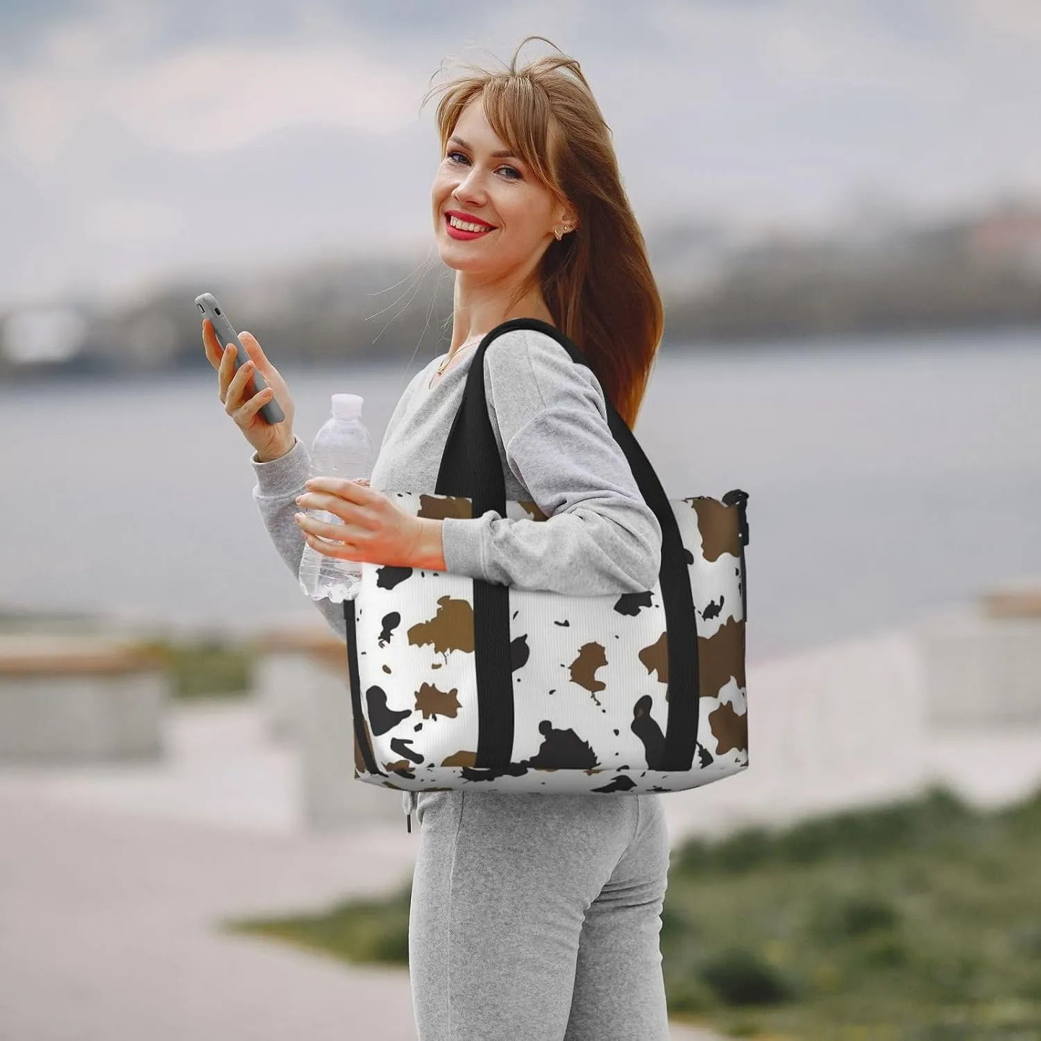 brown cowhide print Travel Duffel Bag, Sports Tote Gym Bag, Swim Pool Bag Large Shoulder Tote Bag for Beach Weekender