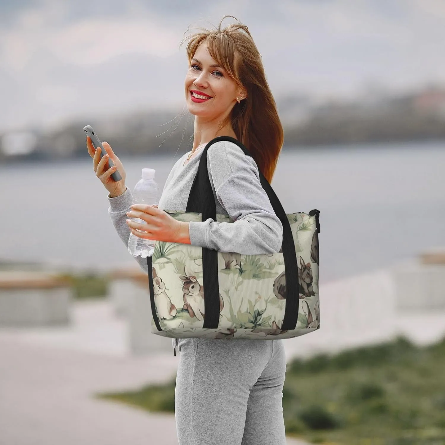 bunnies print Travel Duffel Bag, Sports Tote Gym Bag, Swim Pool Bag Large Shoulder Tote Bag for Beach Weekender