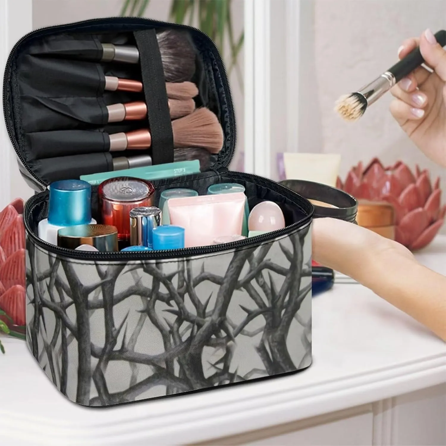 Camo Cosmetic Bag for Women Girls Zipper Toiletries Accessories BrushesPortable Brushes Case with Handle Easy to Clean for Weekend Getaways, Vacations, Weekender