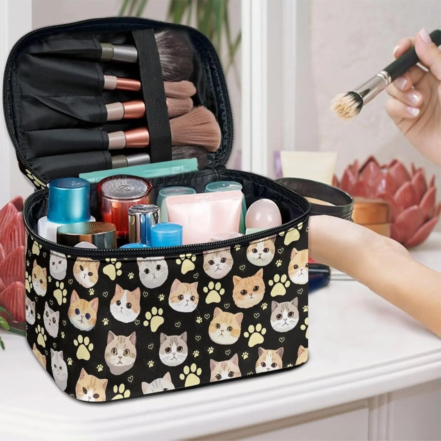 Cat Paw Makeup Cosmetic Bag for Women Girls Zipper Toiletry Bag Holder Large Capacity Brushes Organizer Case with Handle Easy to Clean for Weekend Getaways, Vacations