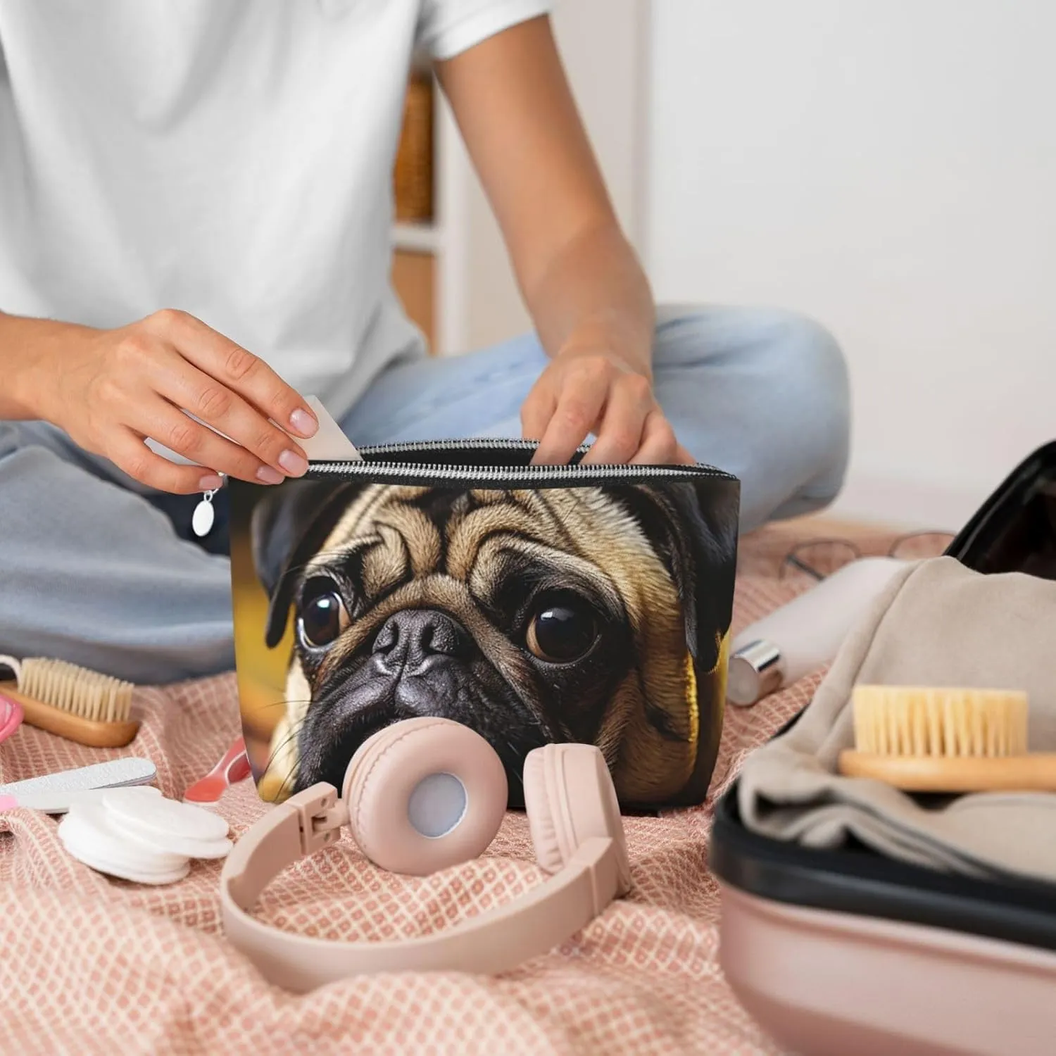 Cry Pug Cosmetic Bag Pu Leather Waterproof Makeup Bag Portable Travel Toiletry Bag Organizer Silver Zipper Pouch For Women Ladies Gift