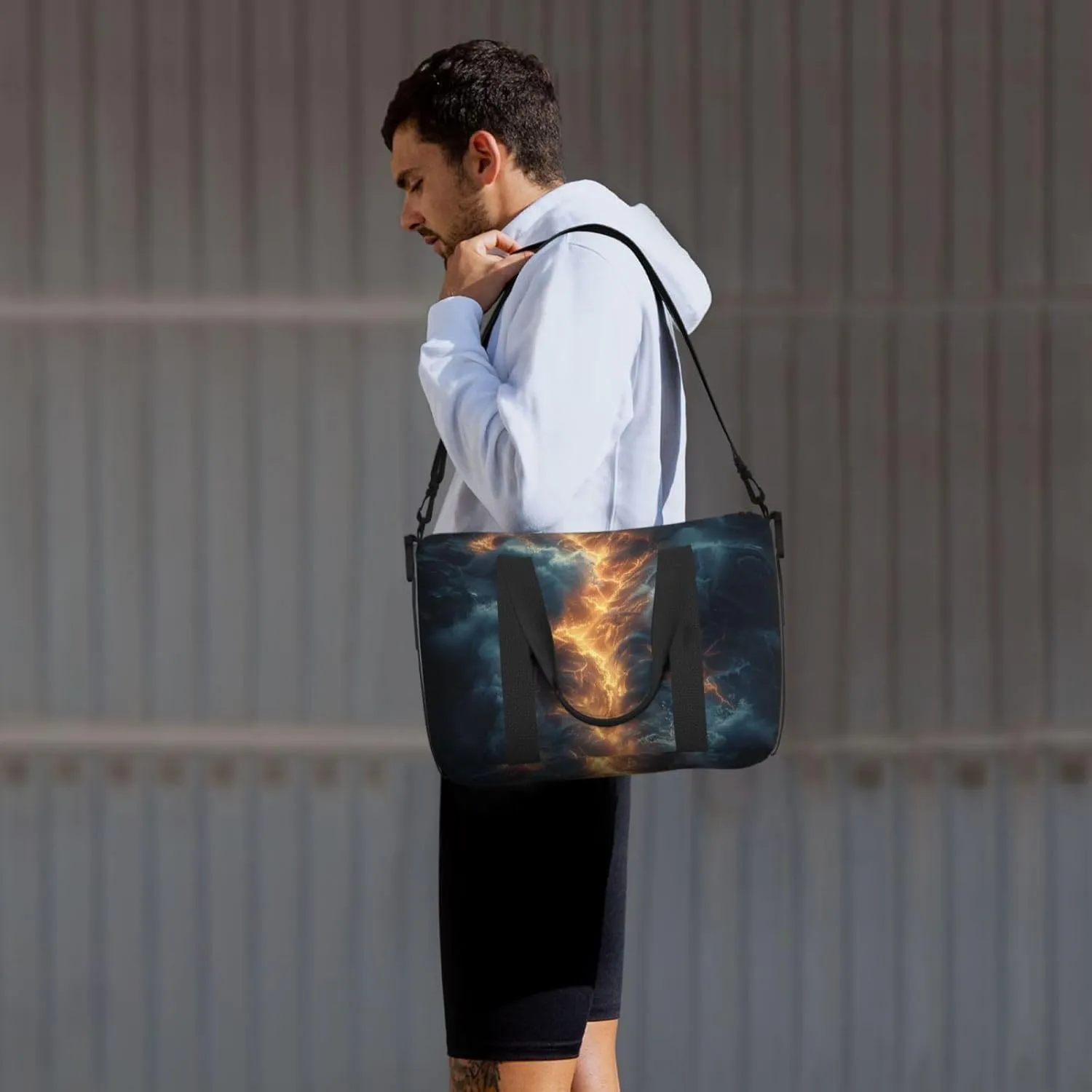 dramatic lightning print Travel Duffel Bag, Sports Tote Gym Bag, Swim Pool Bag Large Shoulder Tote Bag for Beach Weekender