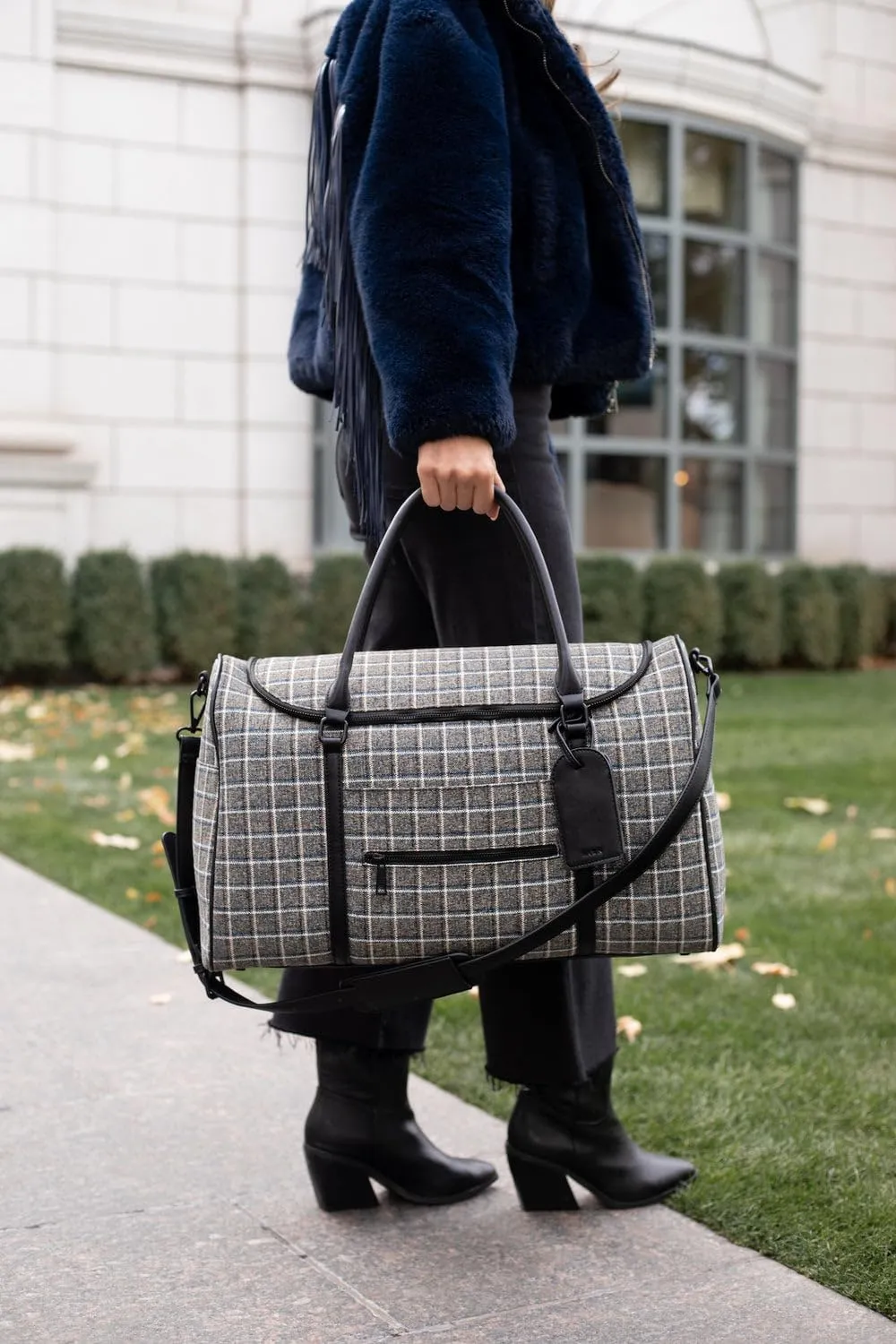 FAWN DESIGN The Weekender Bag, Carry on Bags for Airplanes, Overnight Bag for Women, Premium Duffle Bag with Luggage Tag and Contact Card, 20x10x12 inches, 39 Liters, Plaid Tweed
