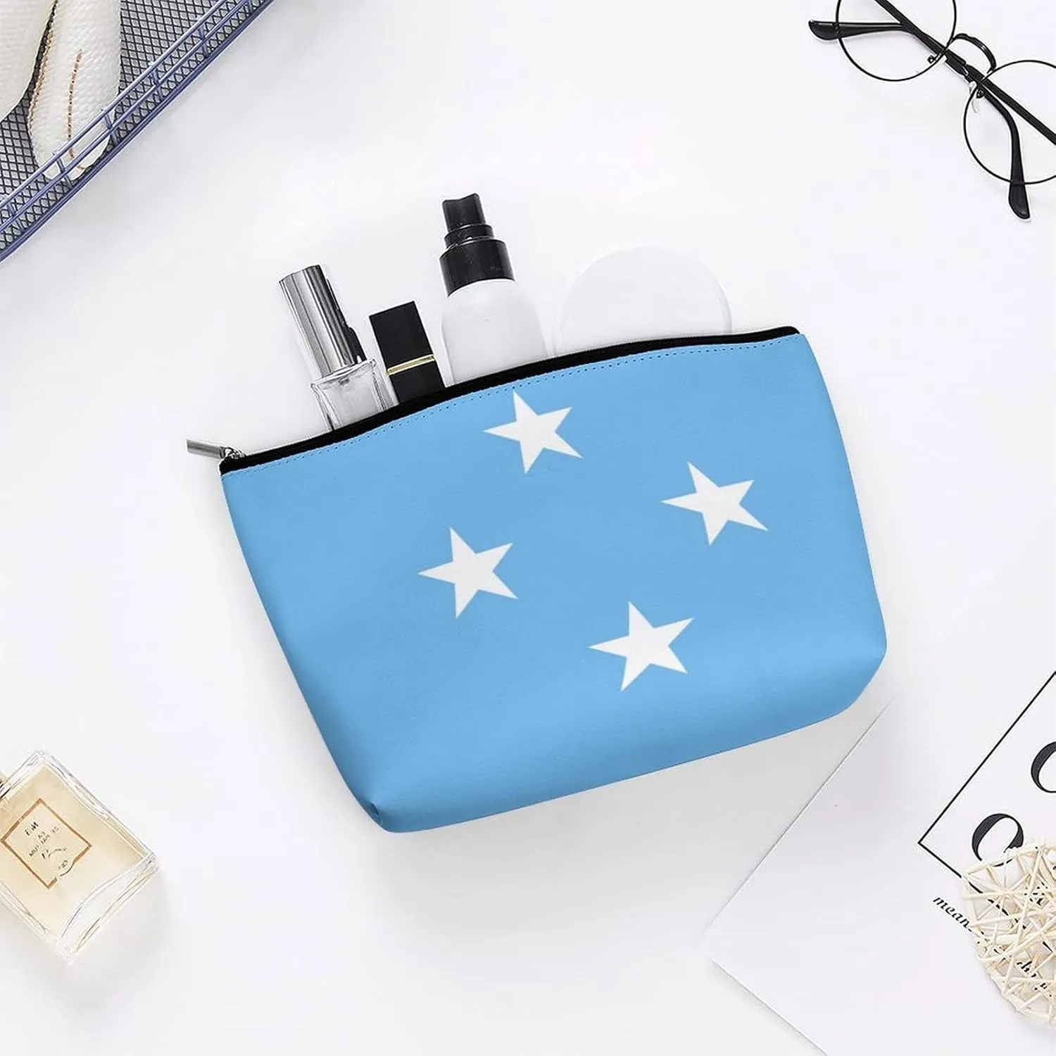 Micronesia Flag Portable Makeup Bag Travel-Friendly Cosmetic Organizer for Women and Girls