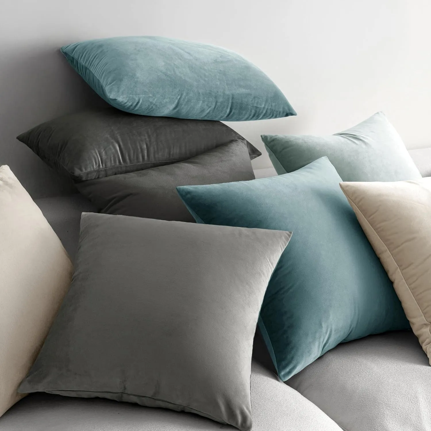 MIULEE Pack of 2 Velvet Soft Solid Decorative Square Throw Pillow Covers Set Christmas Cushion Cases Pillowcases for Spring Couch Sofa Bedroom Car 18x18 inch 45x45cm