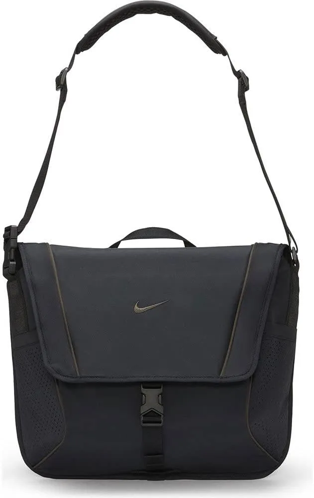 Nike Sportswear Essentials Messenger Bag (15L)