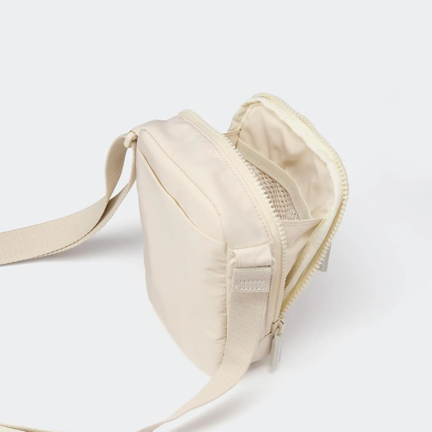 Pander Water-Repellent Crossbody Bag with Adjustable Strap - Perfect for Travel and Everyday Use.
