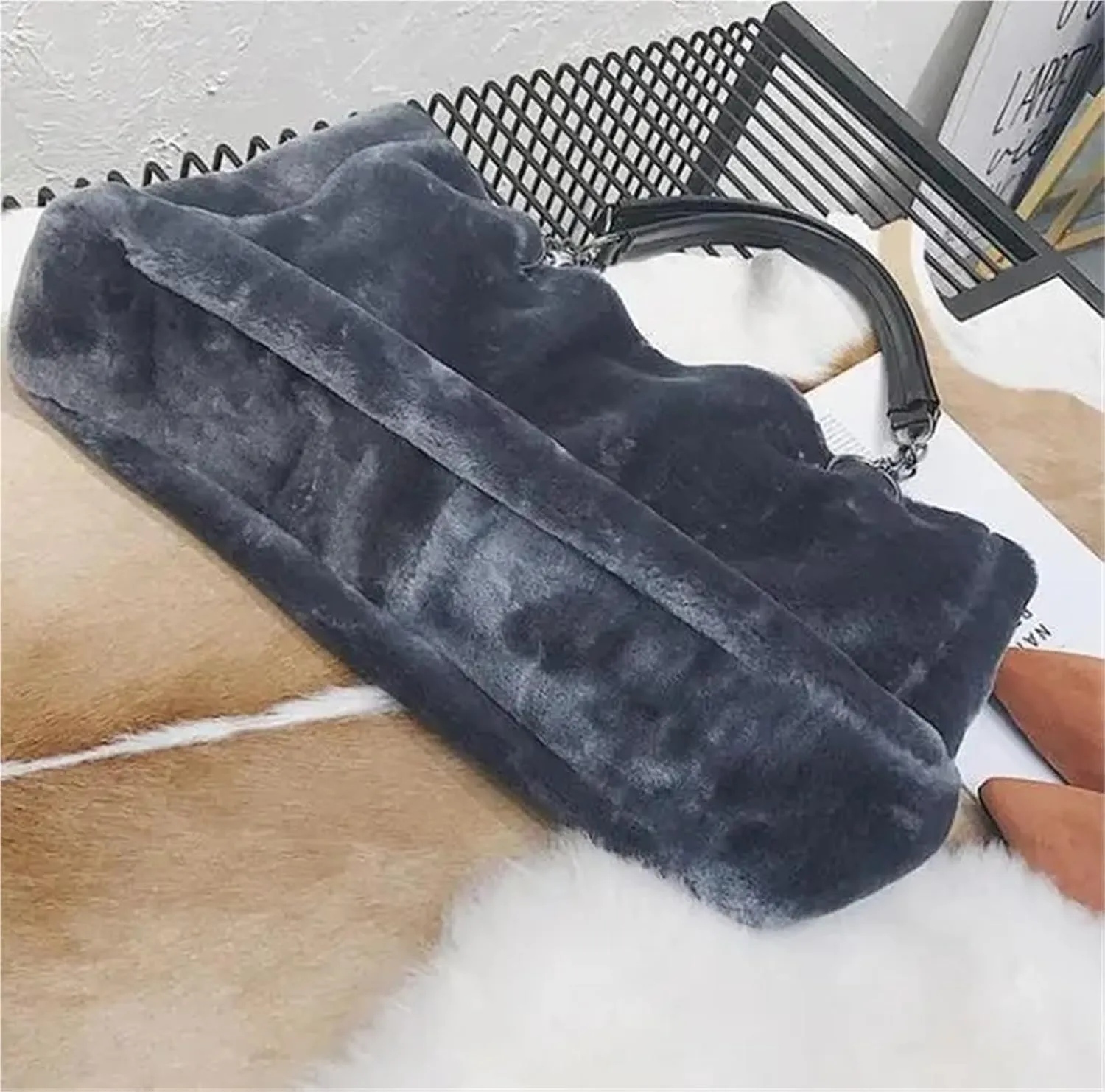 Plush Bag Handbag Fur Big Bag Large Tote Bag for Women Large Capacity Shopping Bag