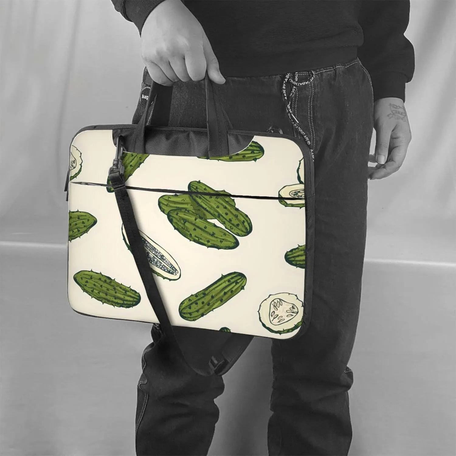 Red Cute Piggy Laptop Shoulder Bag ​for Men Women, Computer Carrying Case Messenger Bag with Strap