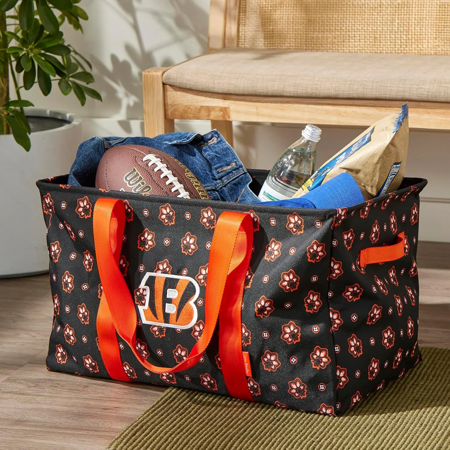 Vera Bradley Women's Recycled Lighten Up NFL Large Car Tote (Multiple Teams Available)