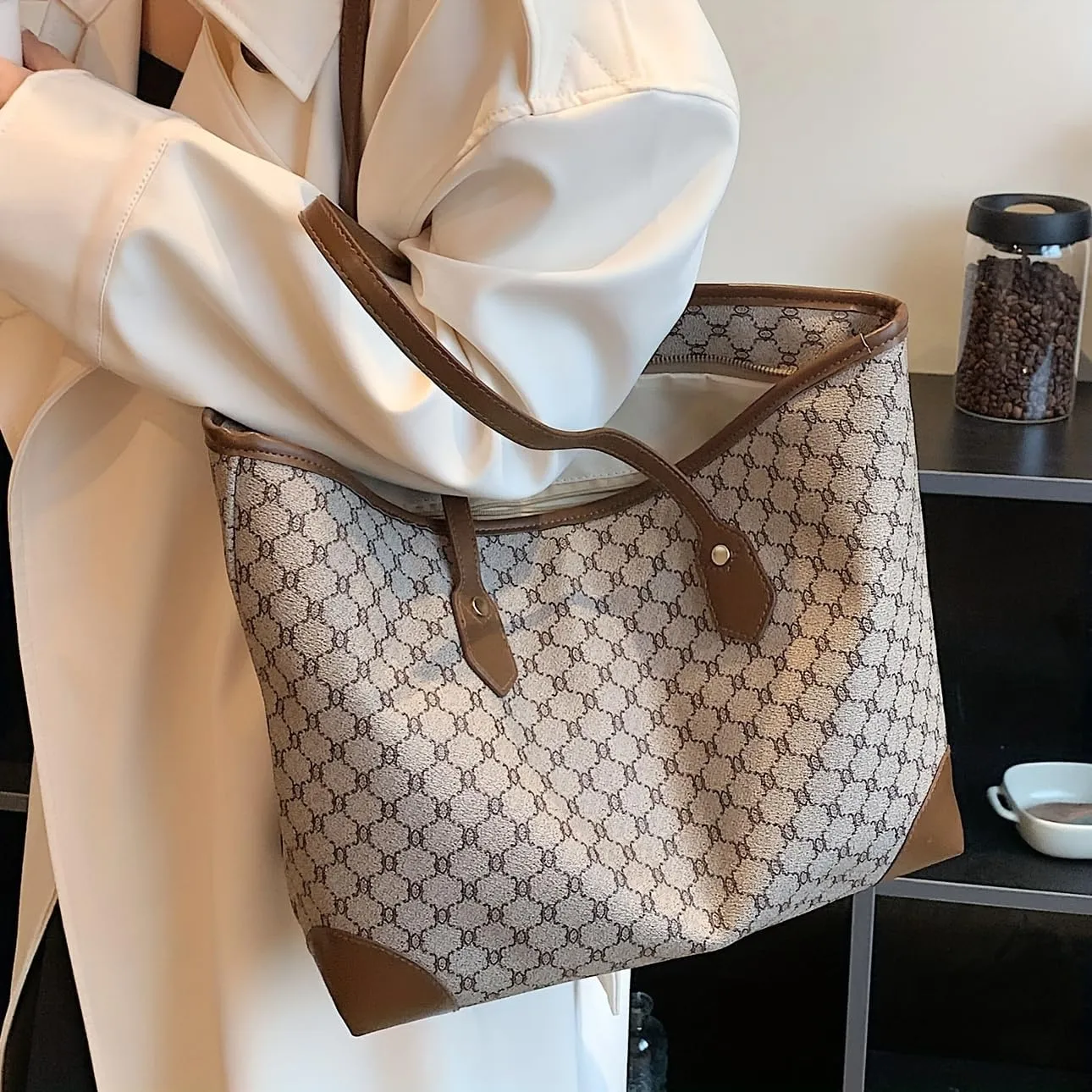 Women's Vintage Pattern Tote Bag - Large Capacity Stylish Shoulder Bag for Work