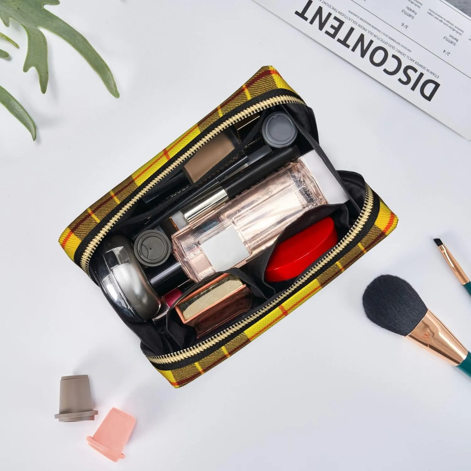 Yellow Gray Black Plaid Toiletry Pouch, Travel-Friendly Makeup Organizer For Makeup Brushes, Lipsticks