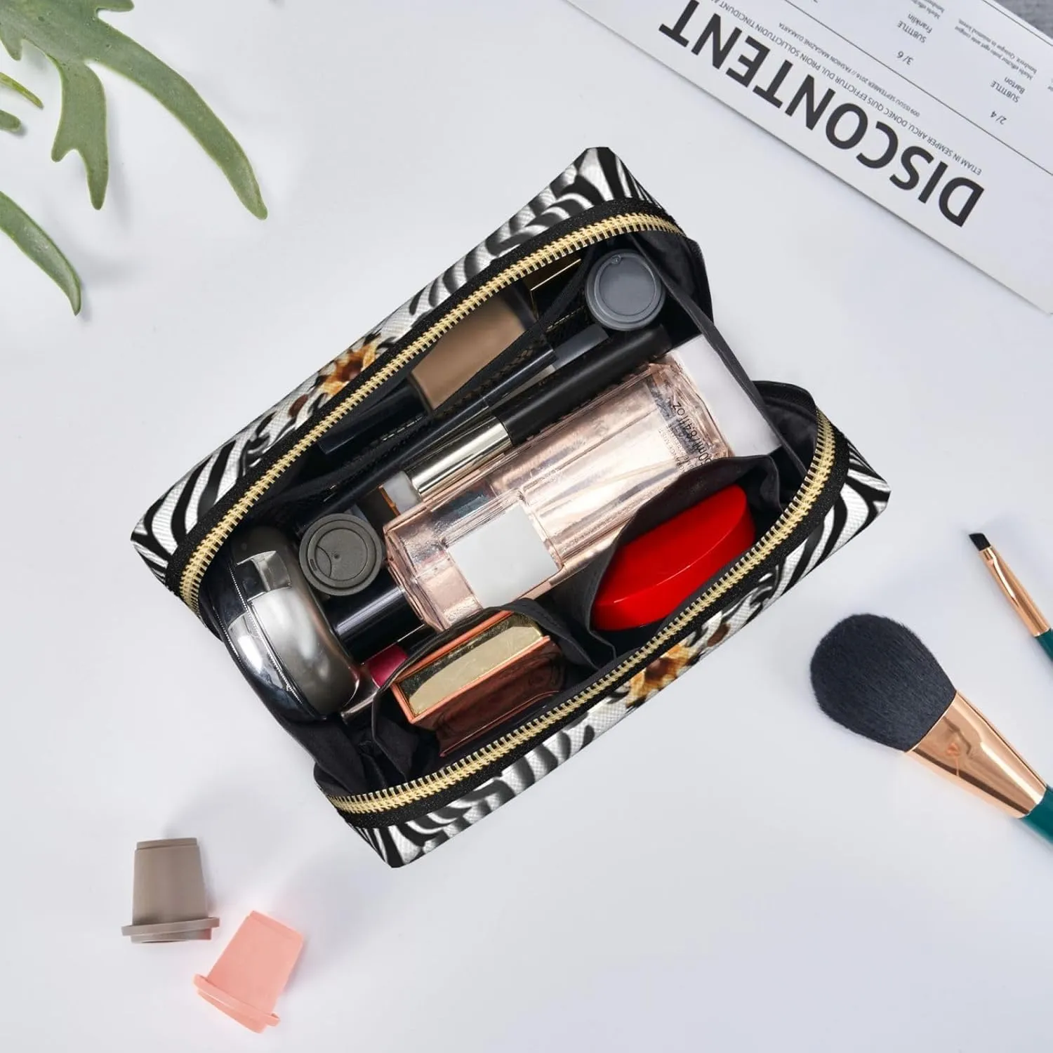 Zebra And Giraffe Toiletry Pouch, Travel-Friendly Makeup Organizer For Makeup Brushes, Lipsticks